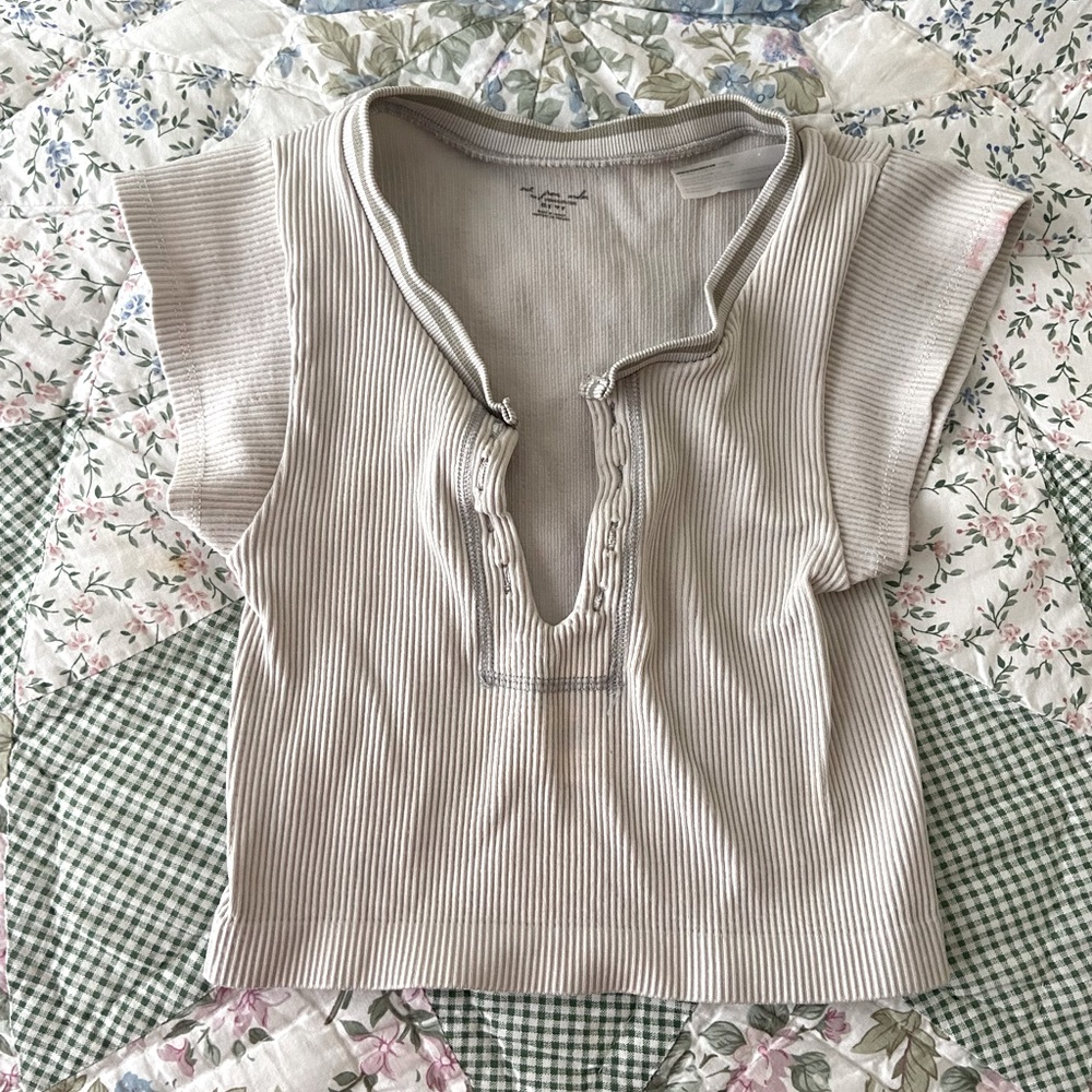 Urban Go for Gold top